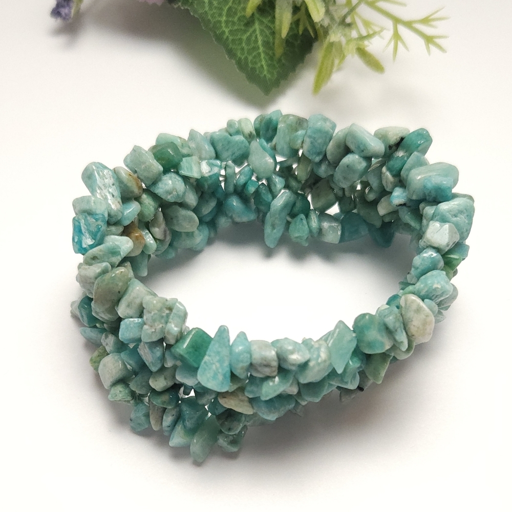 Handmade Amazonite Stone Chip Stretch Bracelet - Picture 8 of 10